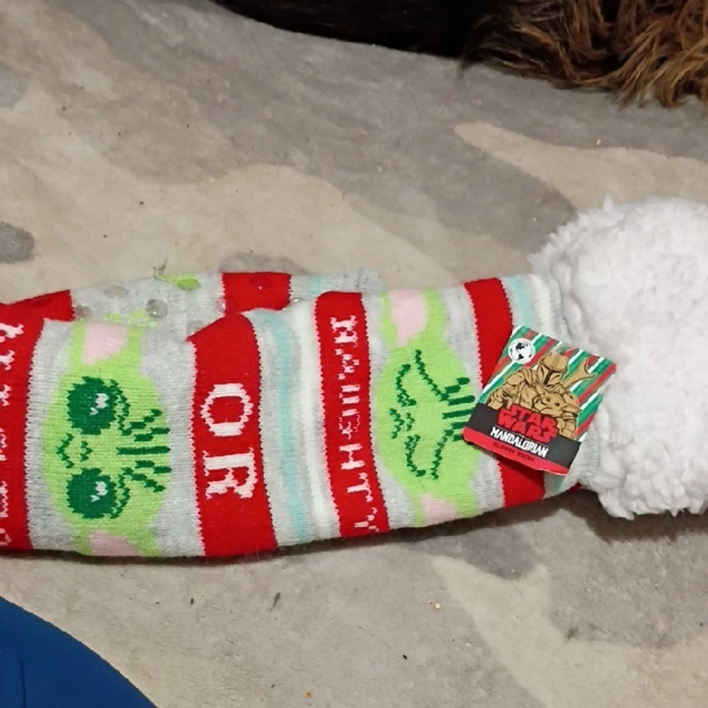 Brand New Star Wars Mandalorian Striped Holiday Socks-055v